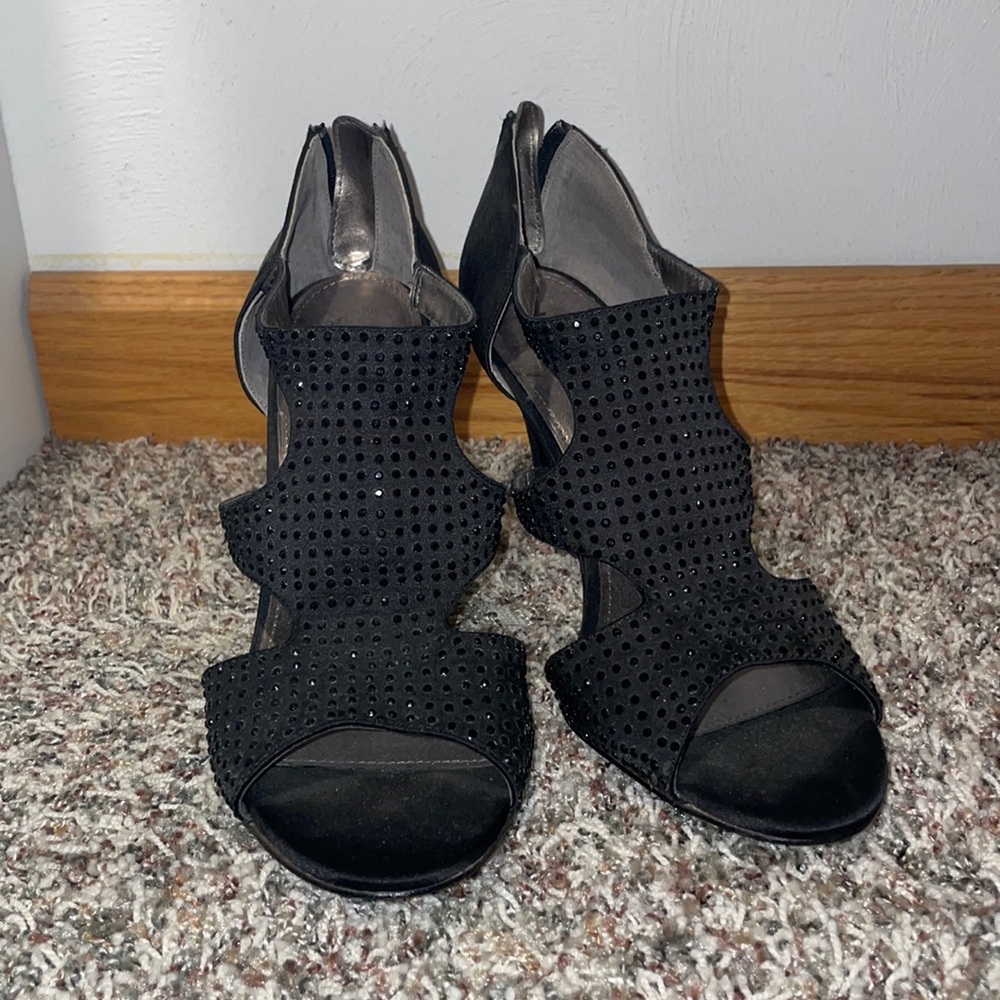 9.5 Black Worthington Heels